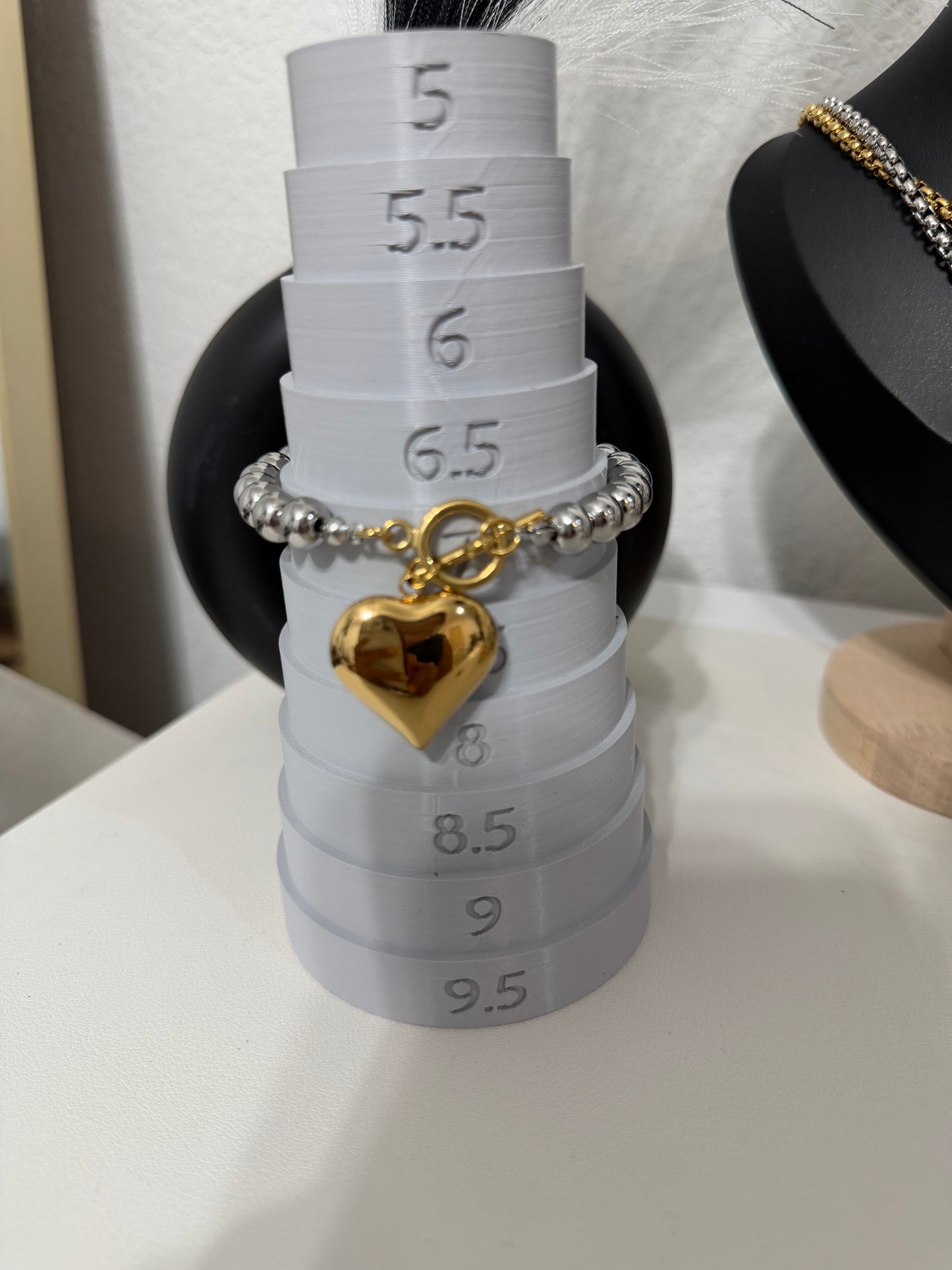Silver love bracelet (Non tarnish, hipoallergenic)
