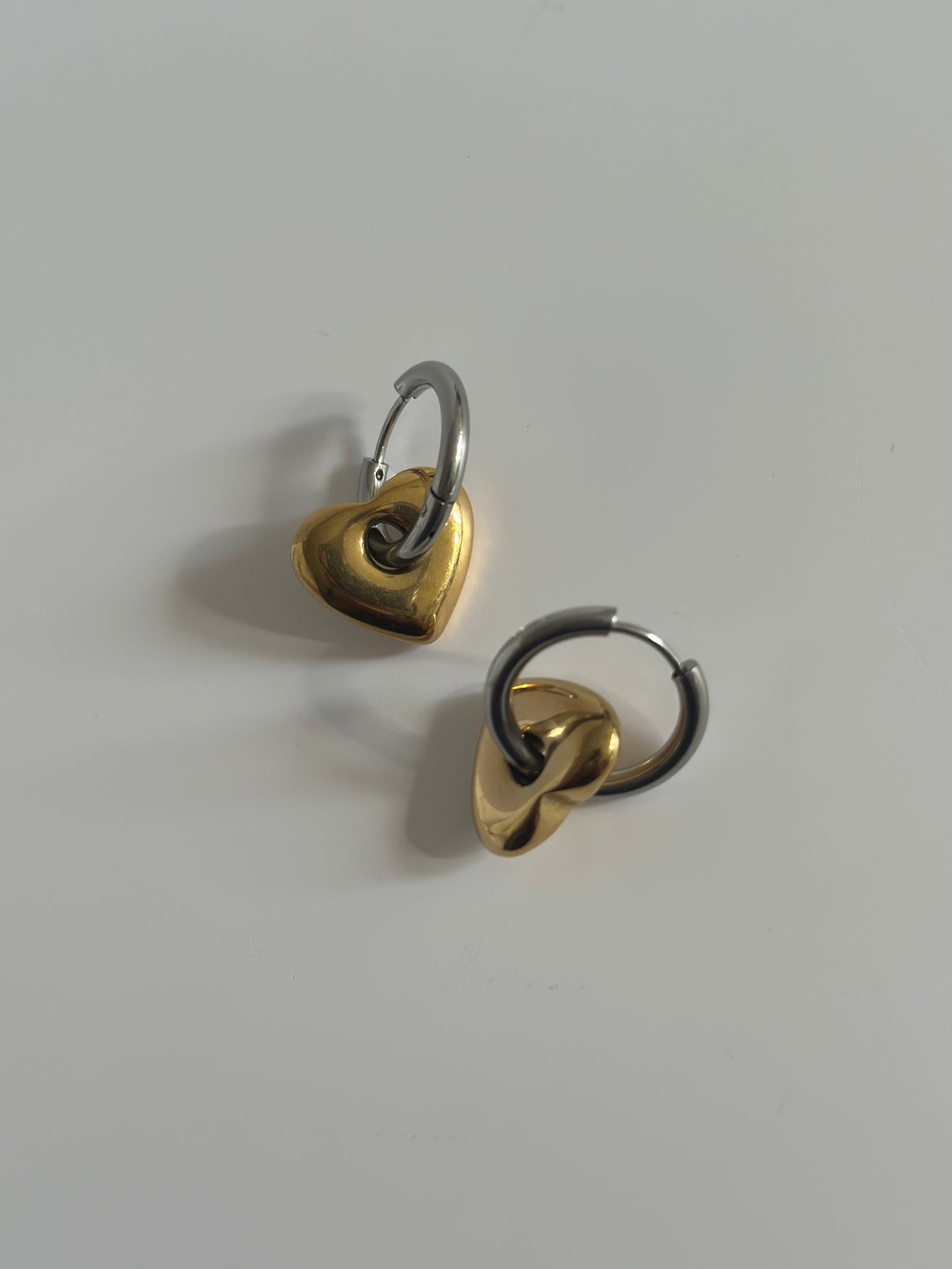 Lacey hoops