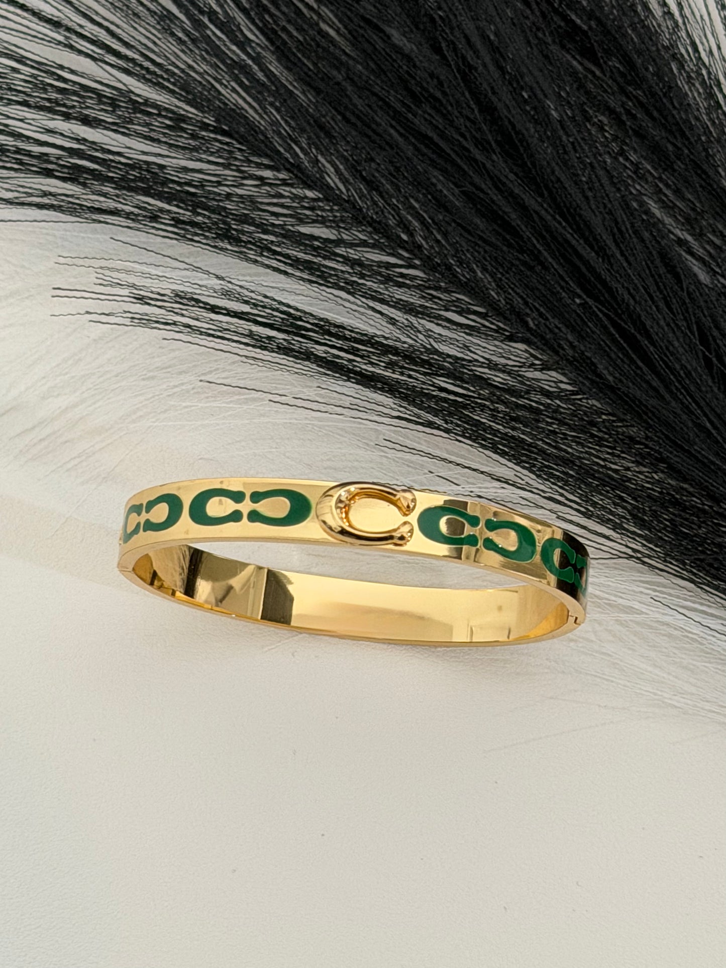 Hunter green (waterproof/non tarsnish/ hipoalergenic)
