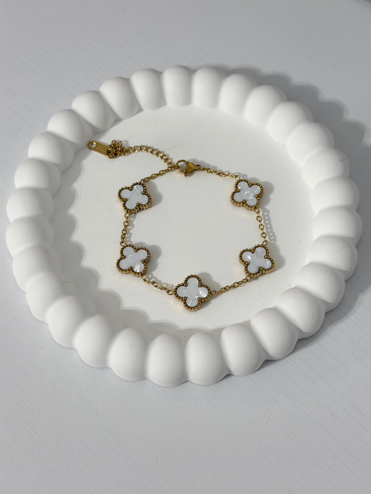 Clover bracelet regular version (waterproof/non tarsnish/ hipoalergenic)