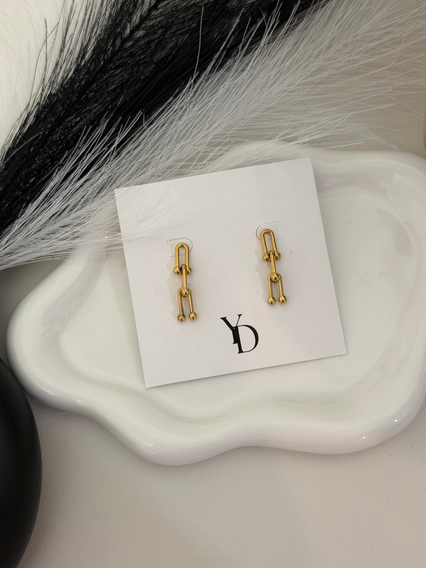 Horseshoe earings