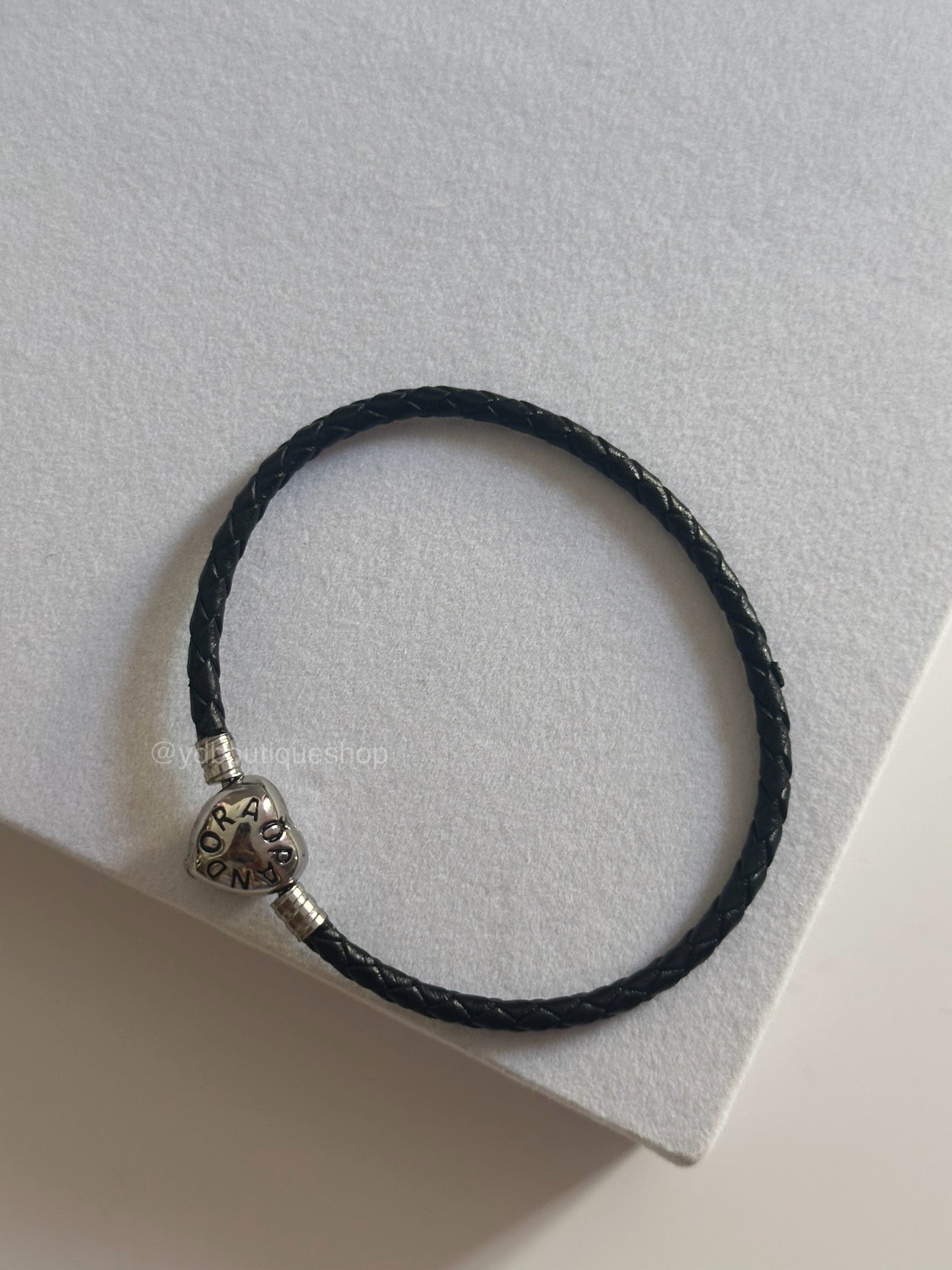 Classic strap bracelet