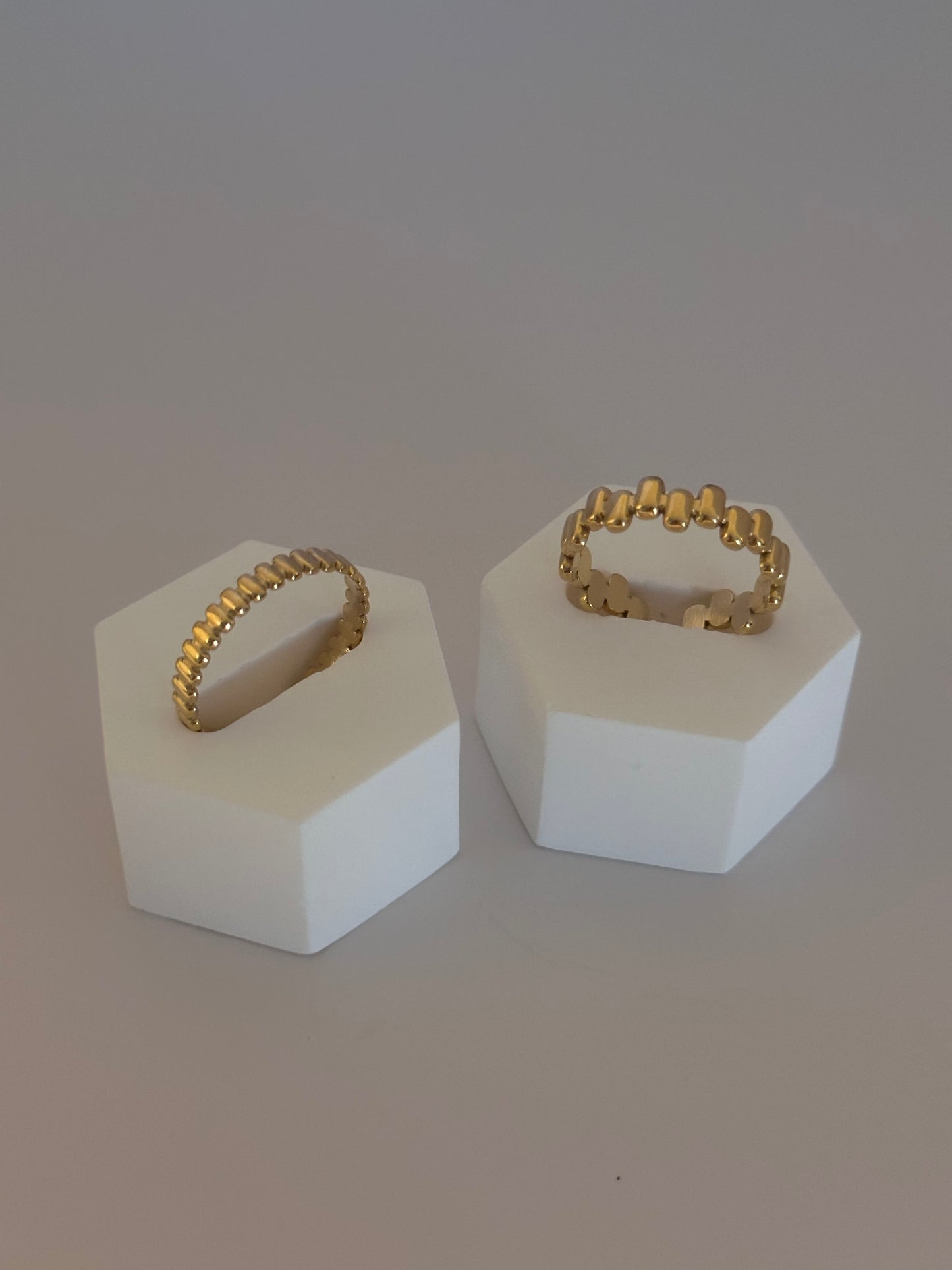 Classic simple rings set