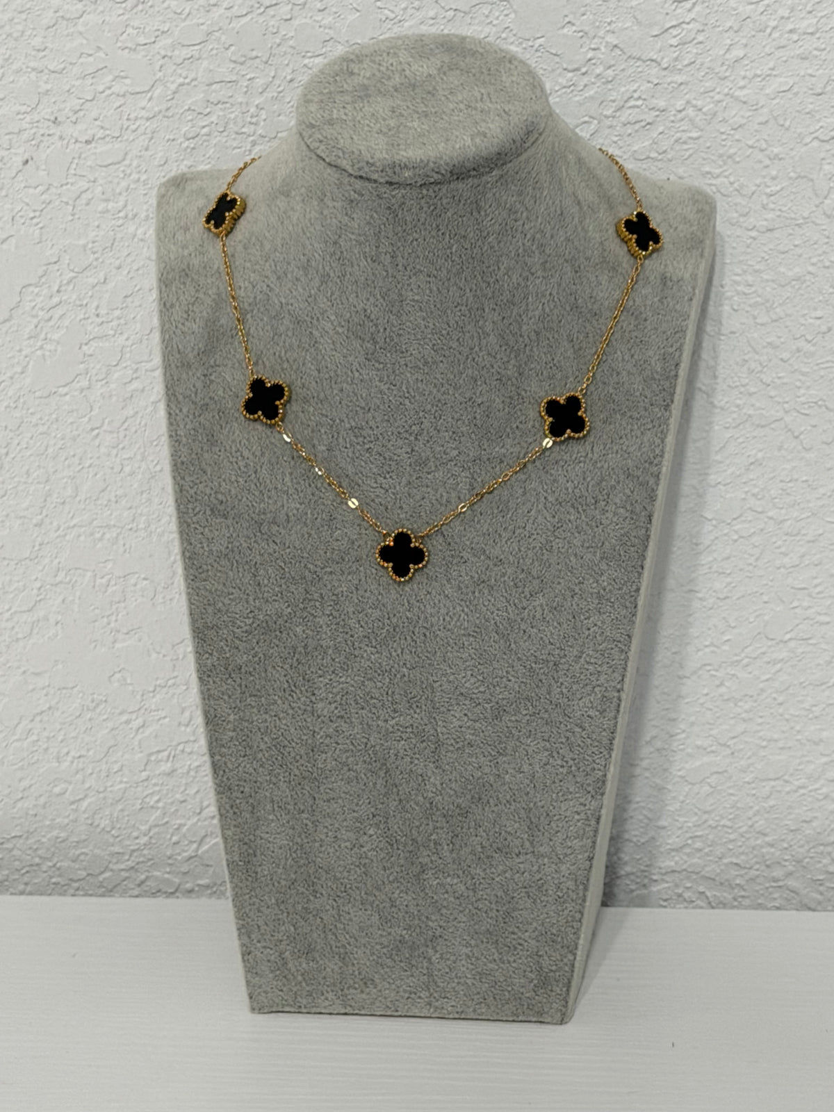 Lorna necklace  (waterproof/non tarsnish/ hipoalergenic)