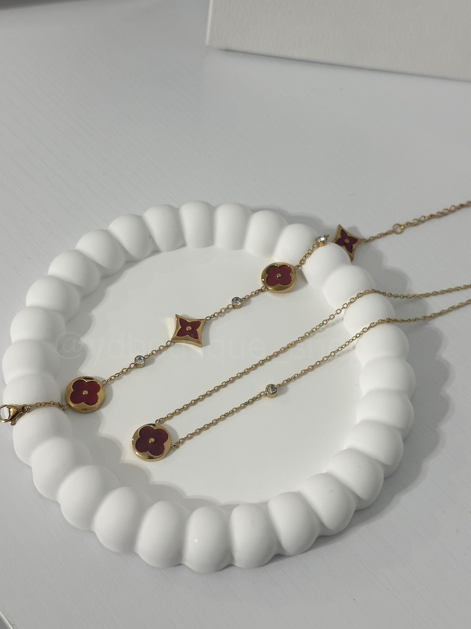 Luvxe panther wine red