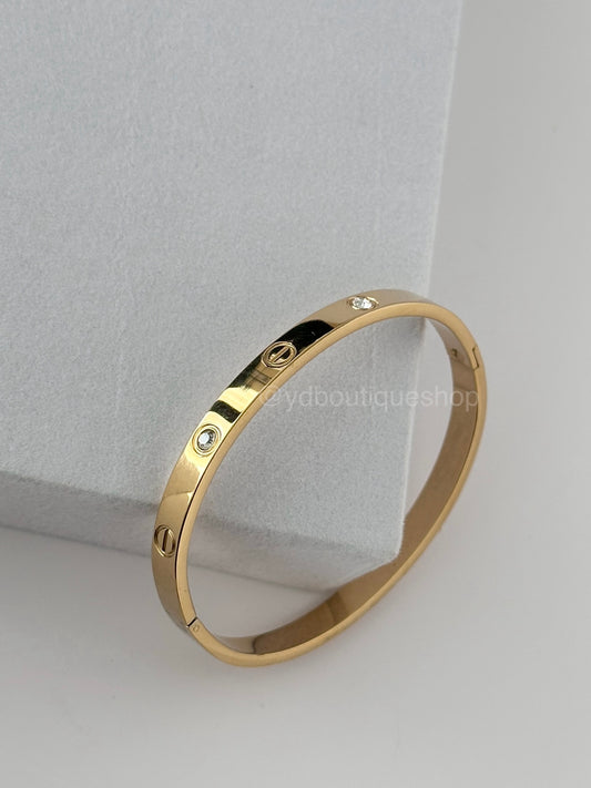 Classic diamond bracelet