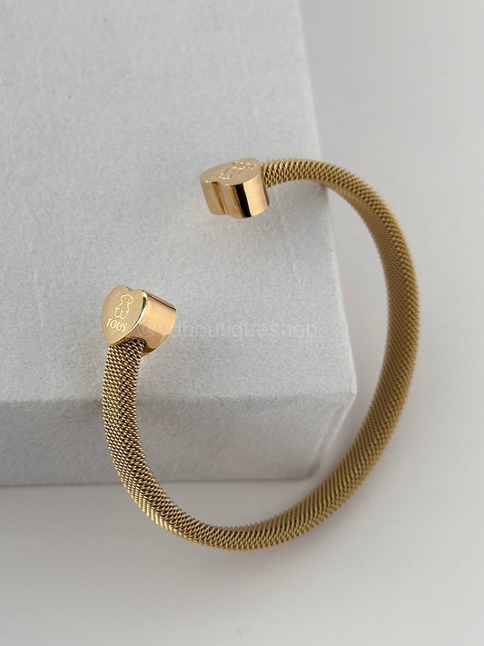 Golden heart bracelet