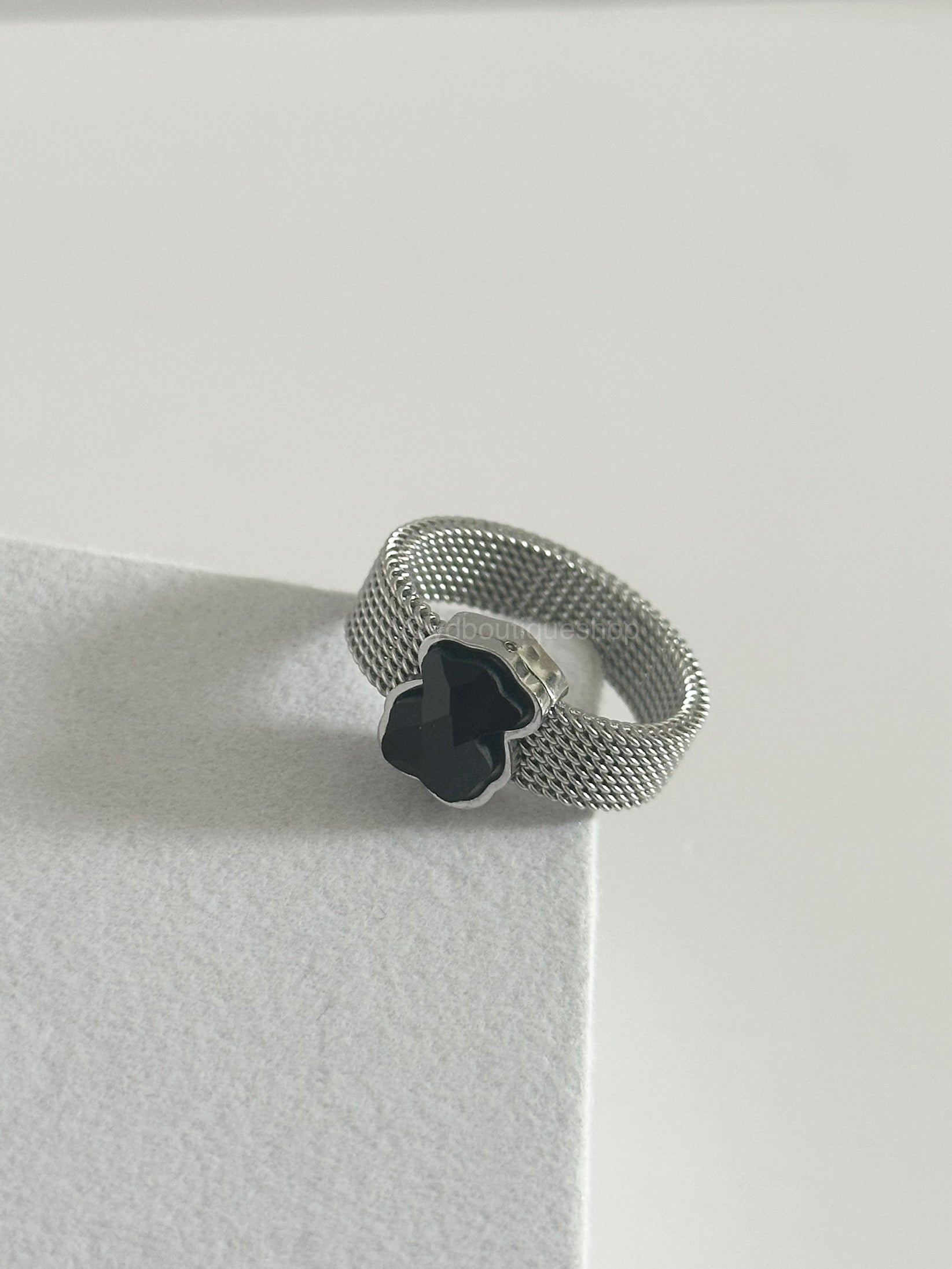 TS silverly ring