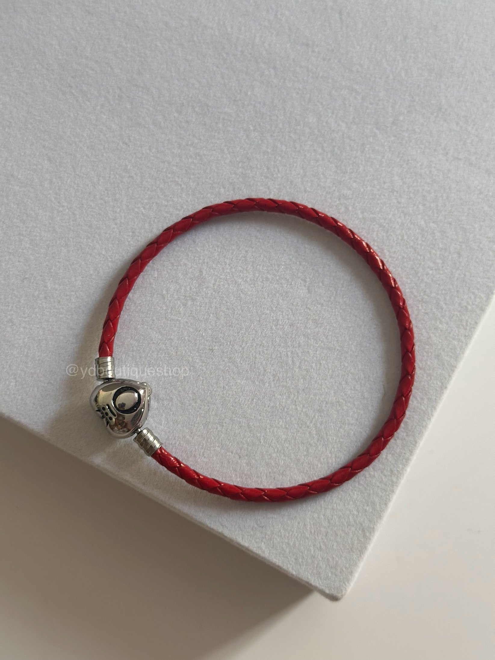 Classic strap bracelet