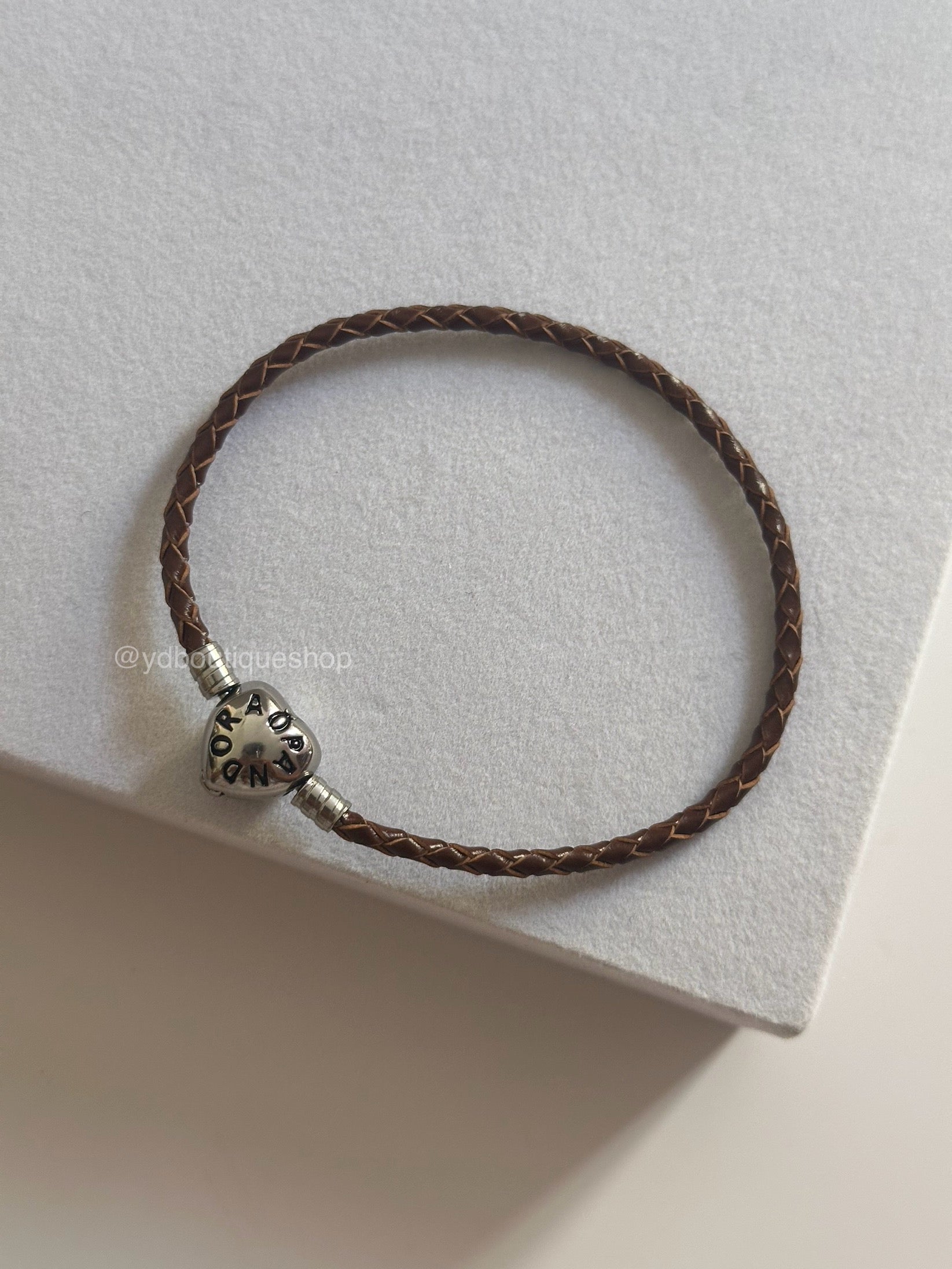 Classic strap bracelet