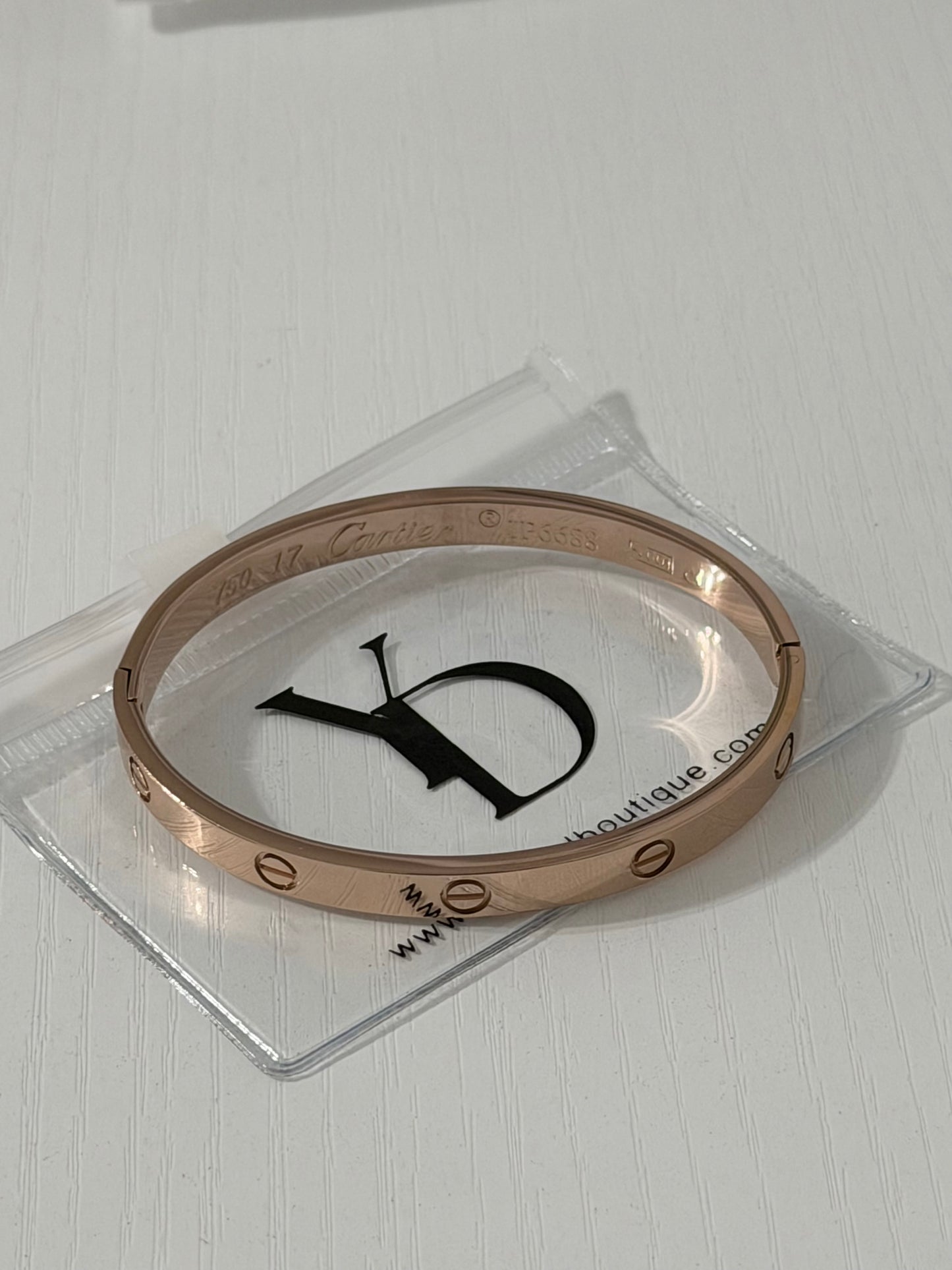 Rosen gold with logo