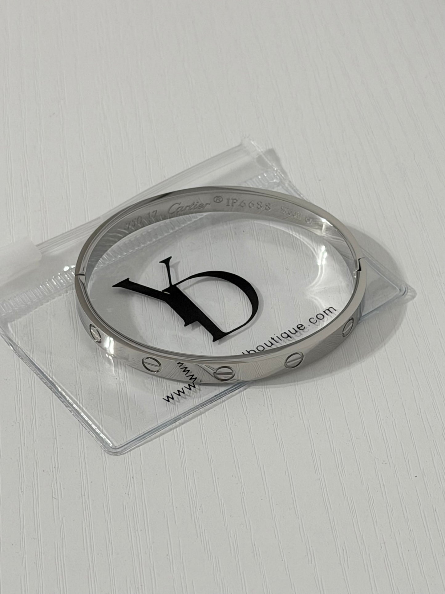 Mabel bangle with logo