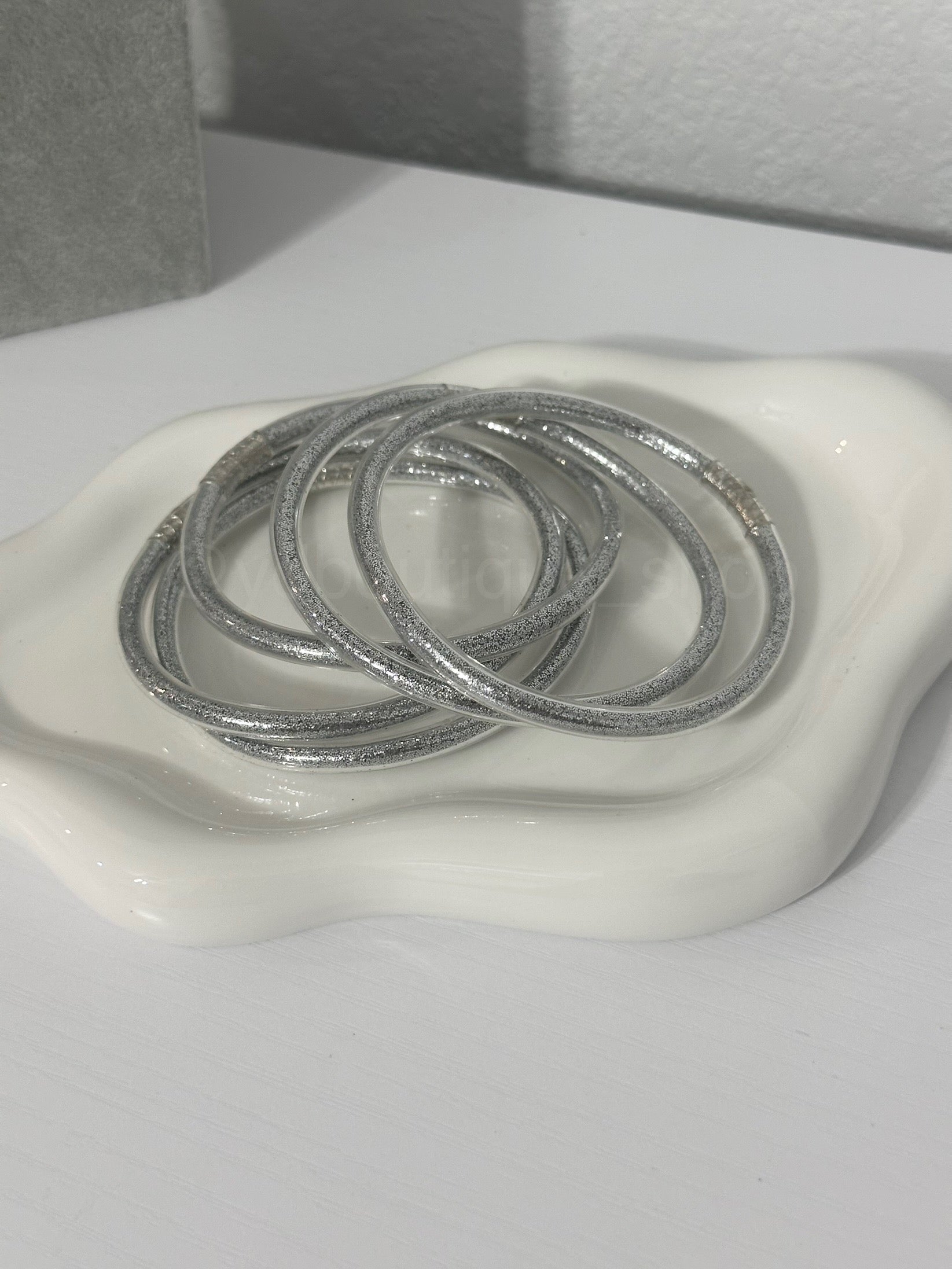 Rounded gel 5 pcs bangle