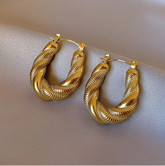 Wholesale Classic twist earrings 18k gold plated