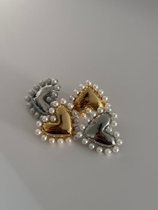 Pearl love studs