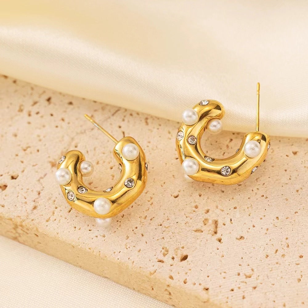 C shape earrings