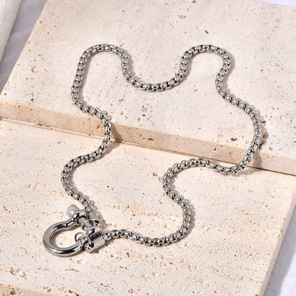 Wholesale horseshoe necklace